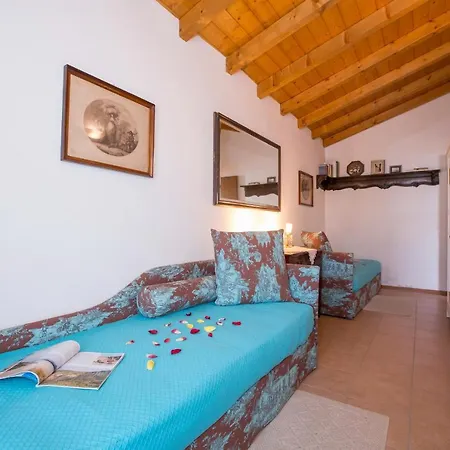 Semesterbostad Sleeps 6